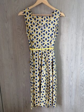 Vestido midi estampado geométrico