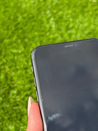 iPhone 11 128GB Negro + 2 Carcasas