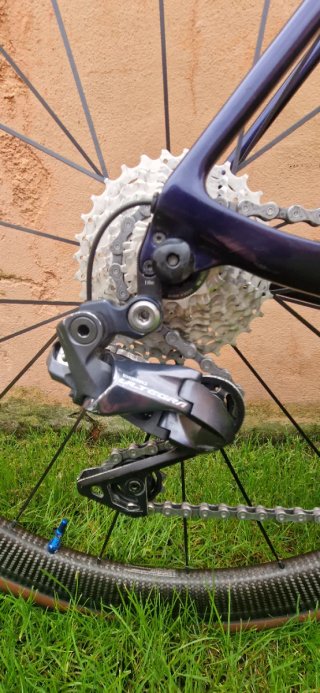 Bicicleta Canyon Ultimate CF SLX 8.0 Di2