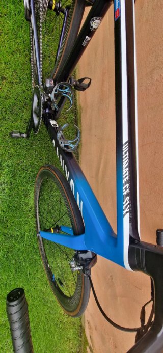 Bicicleta Canyon Ultimate CF SLX 8.0 Di2