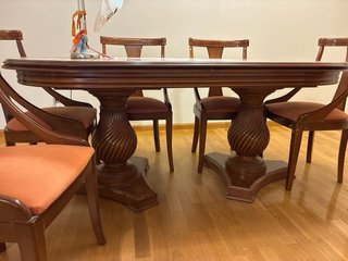 Mesa comedor y 8 sillas madera