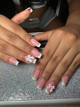 MANICURISTA PROFESIONAL️️ ️