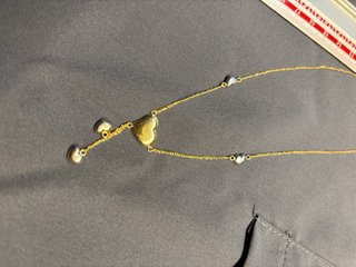 Gargantilla oro 18k  con corazones