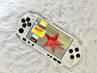 PSP 3000 Sony Blanca + Accesorios