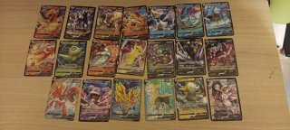 Confezione 35 Carte Pokémon Vmax