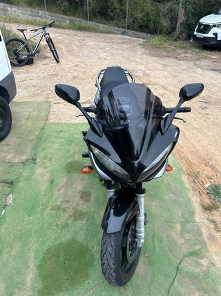 Moto 600 Naked Negra/Plata