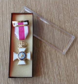 2 Medallas Mérito a la Constancia