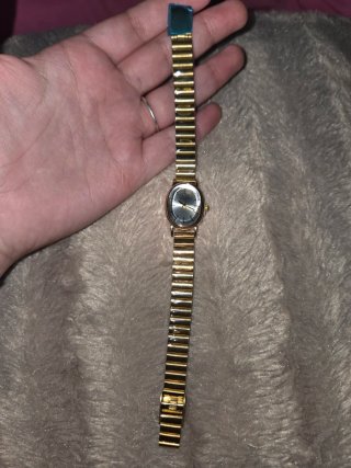 Reloj Naidu elegante acero inoxidable dorado