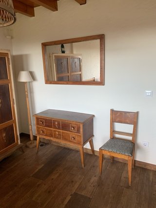 Dormitorio antiguo madera maciza marquetería