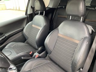 Peugeot 208 2012