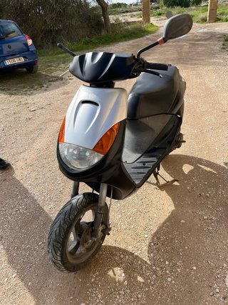 Peugeot Vivacity 49
