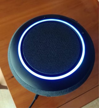 Amazon Echo Studio Negro Para piezas. Bloqueado.
