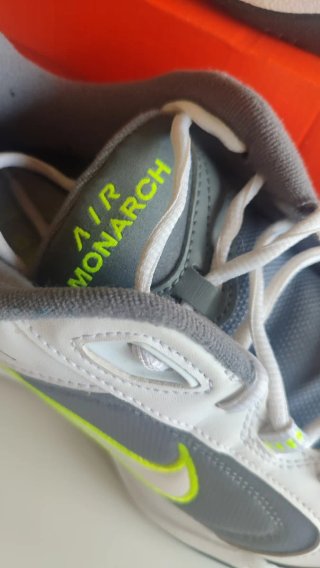 Nike Scarpe Uomo Taglia 45 Grigio Bianco