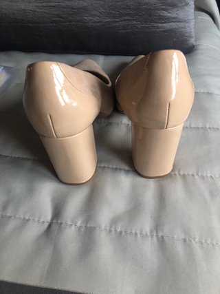 Zapatos de tacón beige Talla 39