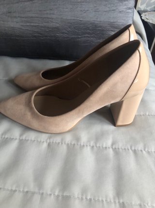 Zapatos de tacón beige Talla 39