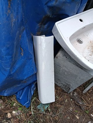 Lavabo de cerámica blanco
