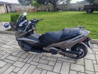 Kymco Maxi Scooter Negra/Gris