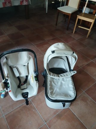 Carro de bebé  jane muum beige y negro