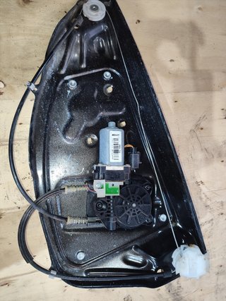 MOTOR ELEVALUNAS TRASERO IZQUIERDO LAND ROVER FRE