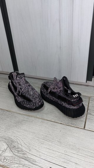Adidas Yeezy 350