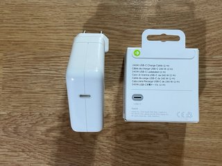 Cargador Apple MacBook Pro 70W + Cable USB-C