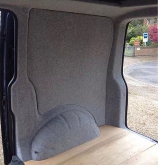 Camper moqueta interior