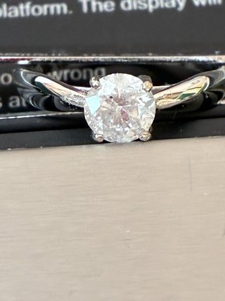 Anillo Oro 18k Diamante Natural 0.92 Ct