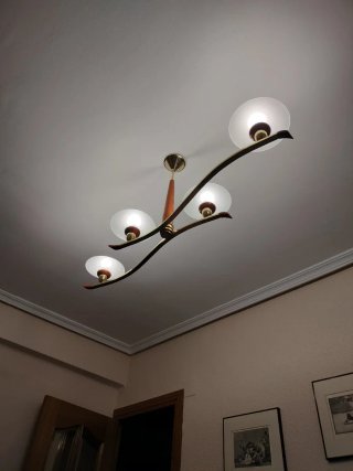 Lámpara de salón madera y metal