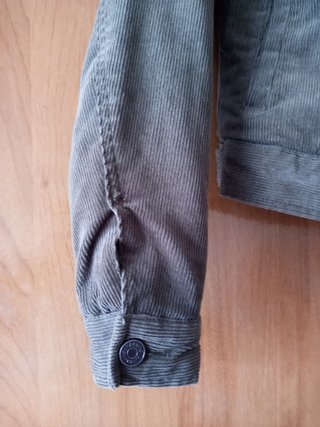 Parka de pana sin estrenar talla S en Coruña 10 €