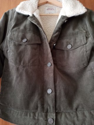 Parka de pana sin estrenar talla S en Coruña 10 €