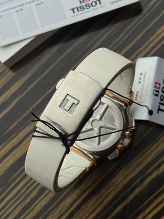 Tissot T-Race Cronógrafo Cuarzo dorado y Blanco