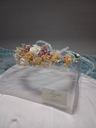 Tiara Comunión de flores para celebración