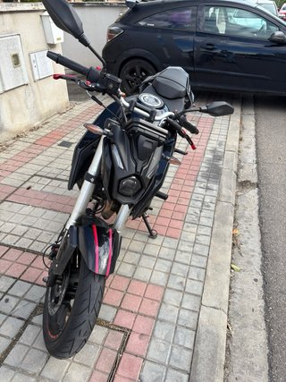 Moto Voge 125R Negra/Roja