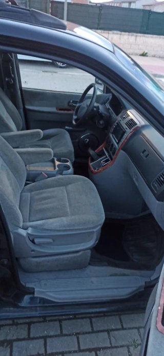 KIA Carnival 2004