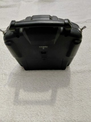 Emisora RC Futaba T6J