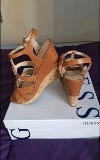 Cuñas GUESS