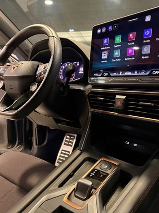 CUPRA Leon 2025