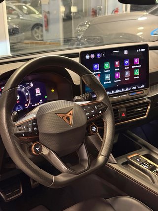 CUPRA Leon 2025