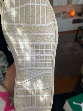 Tenis Puma Blancos y Negros