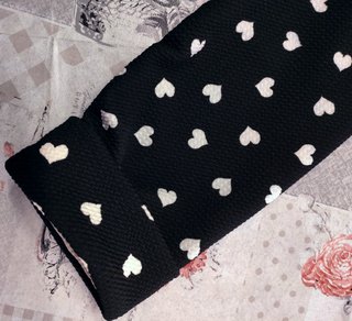 Vestito Zuiki nero con cuori bianchi