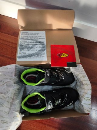Scarpe MTB NW Nere e Verdi