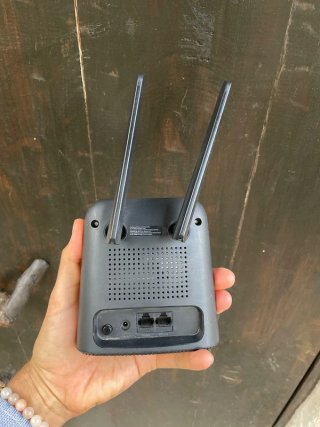 Router 4G D-Link DWR-920 Wi-Fi N300
