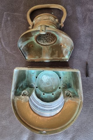 Antiguo farol náutico STERN
