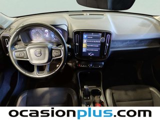 Volvo XC40 D3 Momentum Auto 110 kW (150 CV)