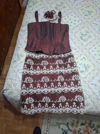 Traje de Ceremonia Rojo y Blanco