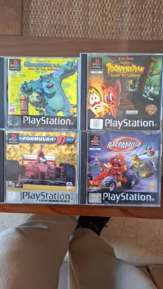 Confezione da 4 giochi originali PlayStation PS1