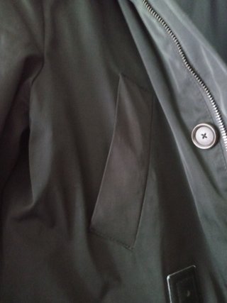 Parka negra nueva, capucha, talla M en Coruña 10 €