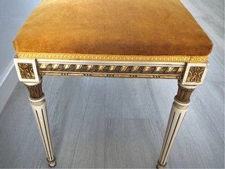 Banqueta Vintage Estilo Luis XVI. Descalzadora