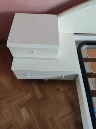 Cama Matrimonio con Mesillas Blancas