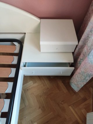 Cama Matrimonio con Mesillas Blancas